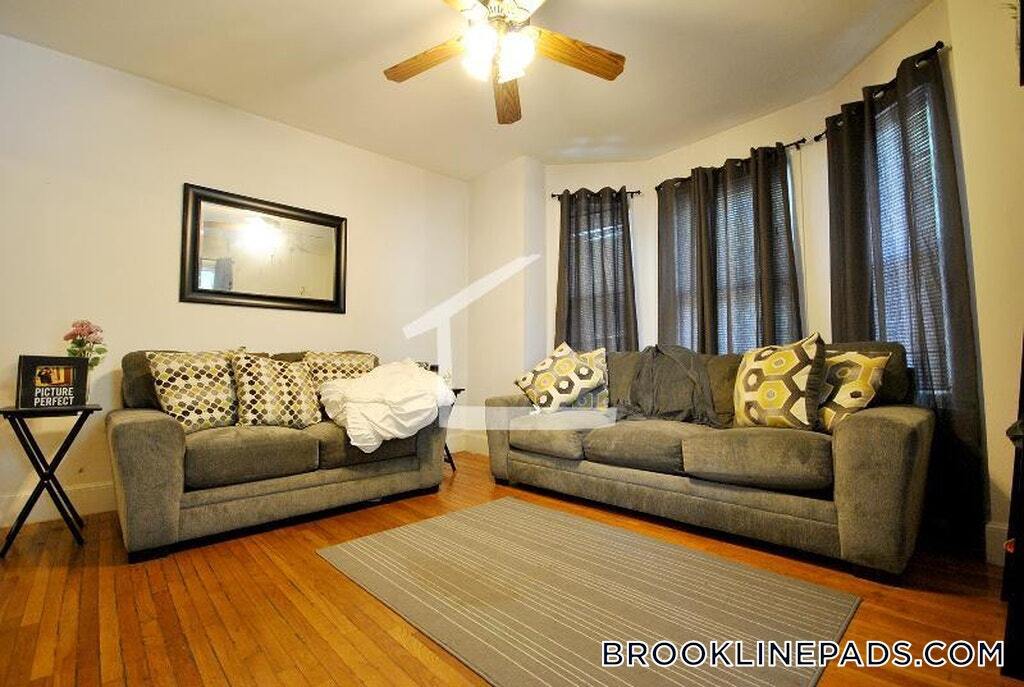 Building Photo - 214 Freeman St