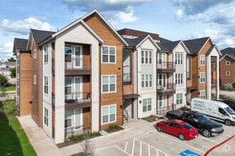 Building Photo - Kessler