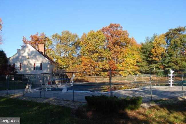 Building Photo - 12183 Cardamom Dr