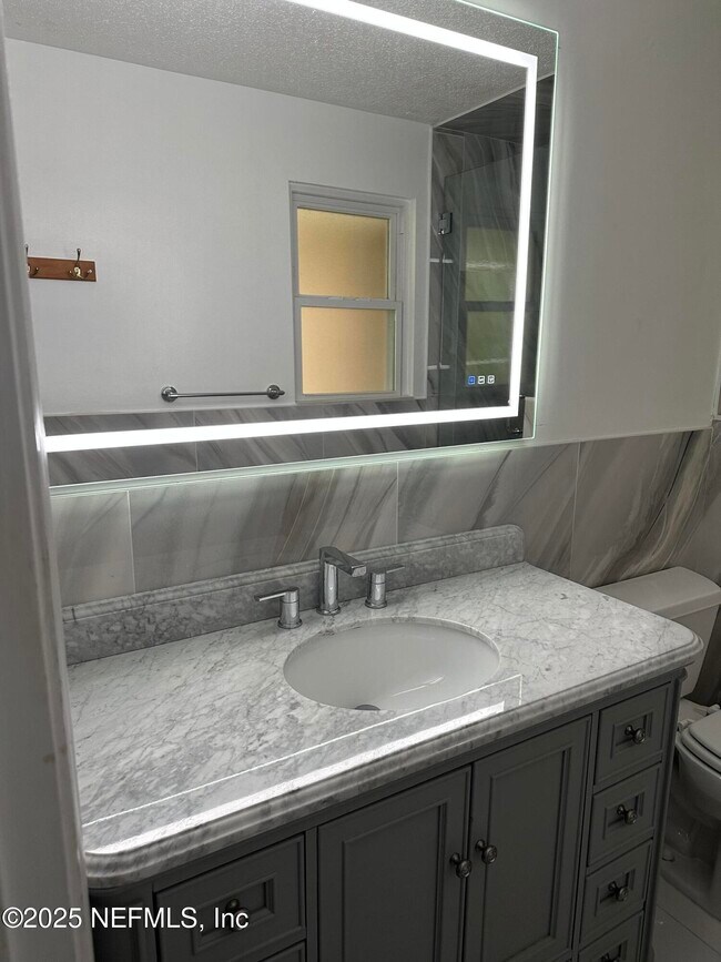 Building Photo - 6192 Duclay Forest Dr S