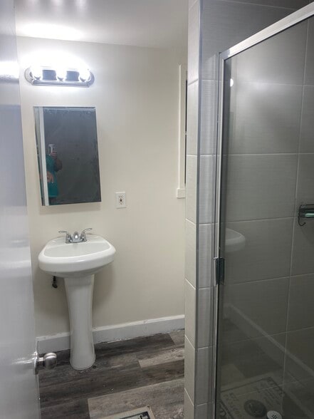 Building Photo - 1991 Myrtle Ave