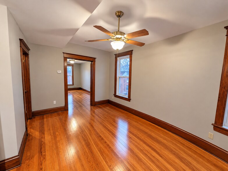 Building Photo - 2027 S 11th St