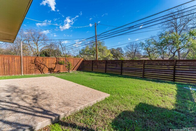 Building Photo - 447 Brees Blvd