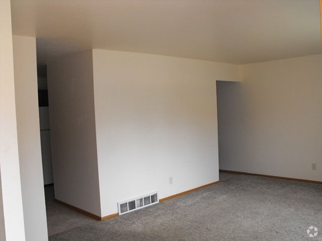 Living Room - Hartford Highlands Apartments