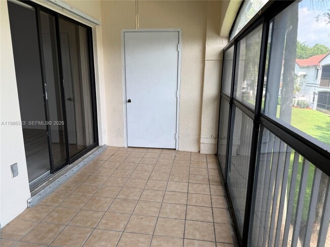Building Photo - 502 SW 158th Terrace