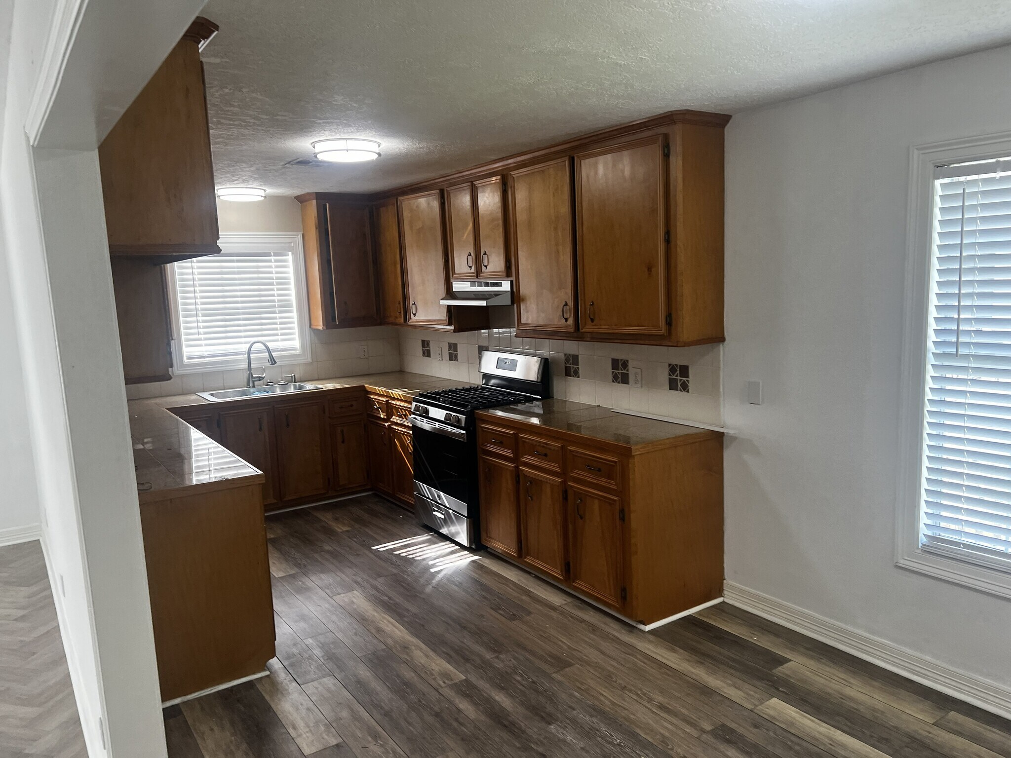 Kitchen - 233 13th St