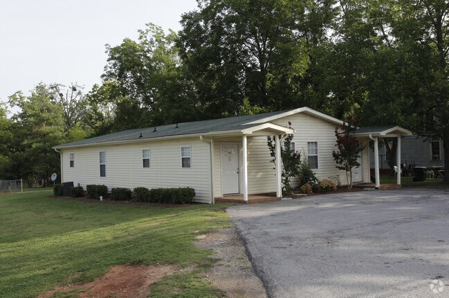 Building Photo - Arlington Glenn