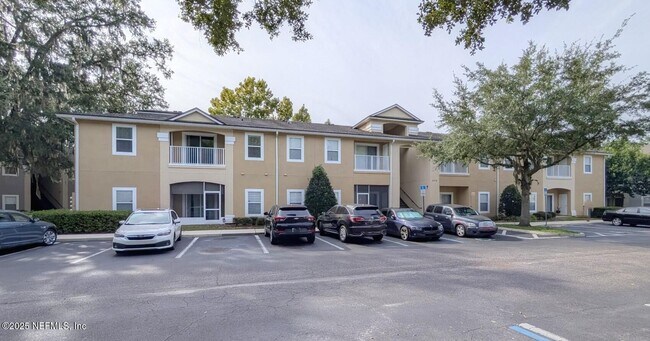 Building Photo - 6076 Maggies Cir