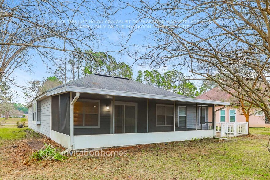 Building Photo - 5666 Plum Hollow Dr W