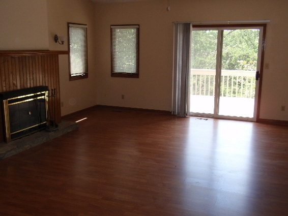 Building Photo - 10 Josie Ln