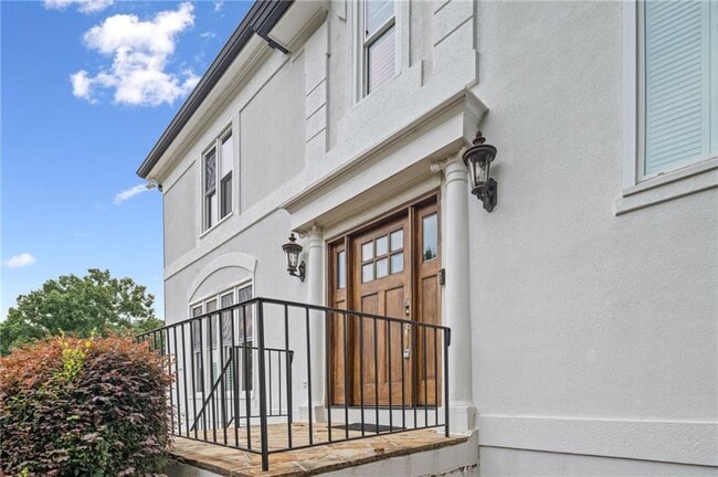 Building Photo - 1809 Shelburne Ridge