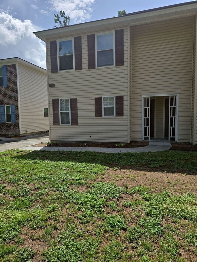 Building Photo - 9810 Whitefield Ave