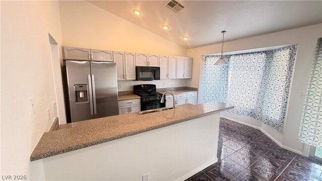 Building Photo - 6263 Dalbergia Ave