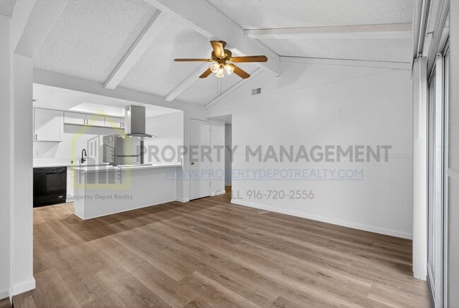 Building Photo - 8973 El Mirador Dr