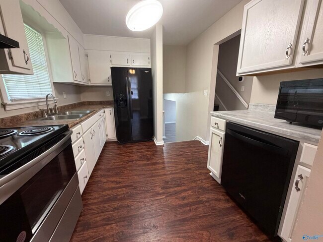 Building Photo - 3604 NW Stag Run Dr