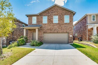 Building Photo - AVAILABLE NOW - Spacious 3-Bedroom Home in Monticello Park – 2 Living Areas, Granite Counters & L...