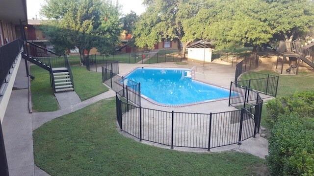 1 of 2 pools - 2903 Hillcrest Dr