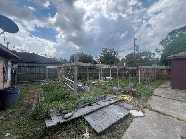 Building Photo - 7026 Lacy Hill Dr