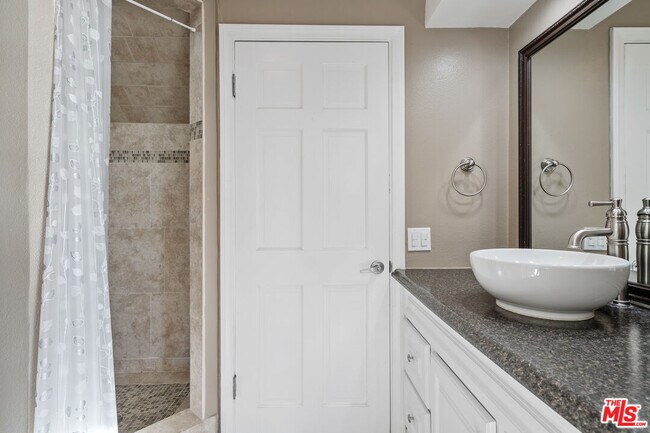 Building Photo - 9402 Houston Rd