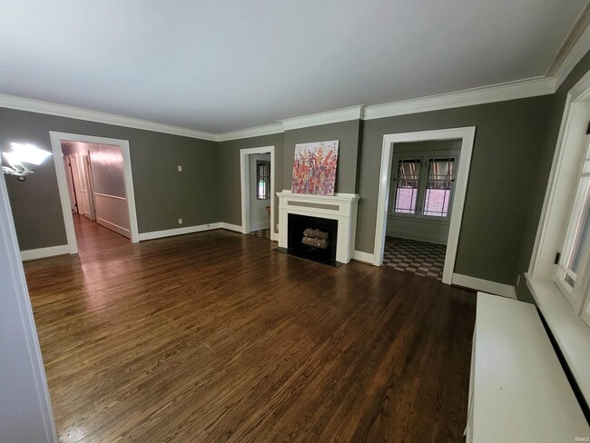 Building Photo - 1223 W Wayne St