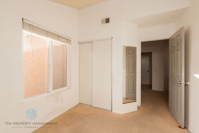 Building Photo - 14789 Cinnamon Dr