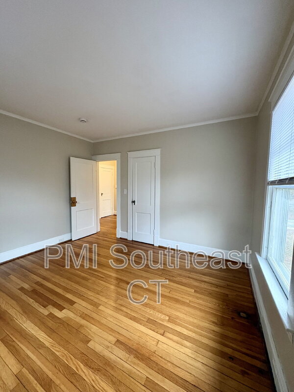 Building Photo - 640 Williams St