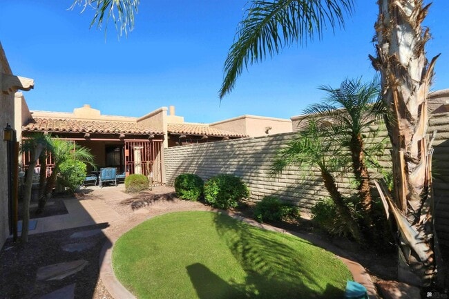 Building Photo - 3533 S Cholla Dr