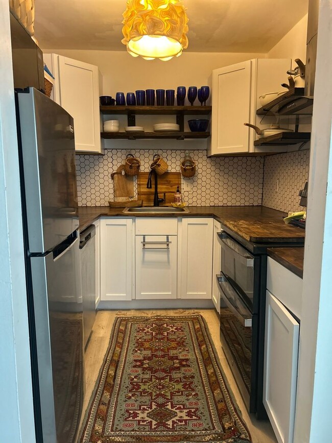 Building Photo - Charming 2BR Townhome in Franklin