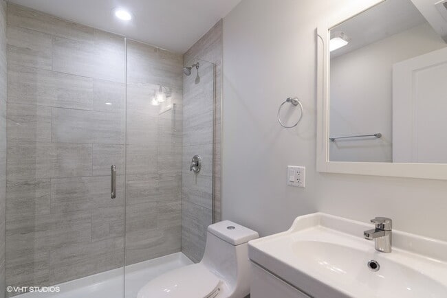 Building Photo - 1914 W Crystal St