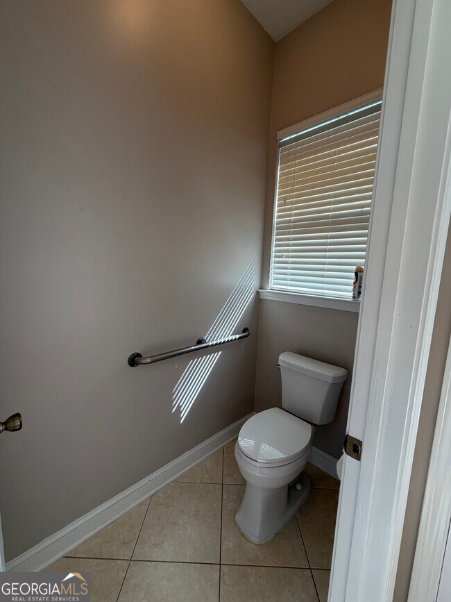 Building Photo - 108 Heron's Nest Cir