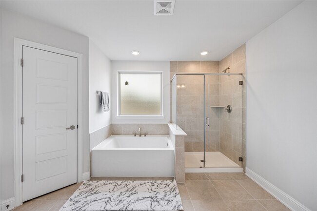 Building Photo - 32906 Ruthie Dean Dr