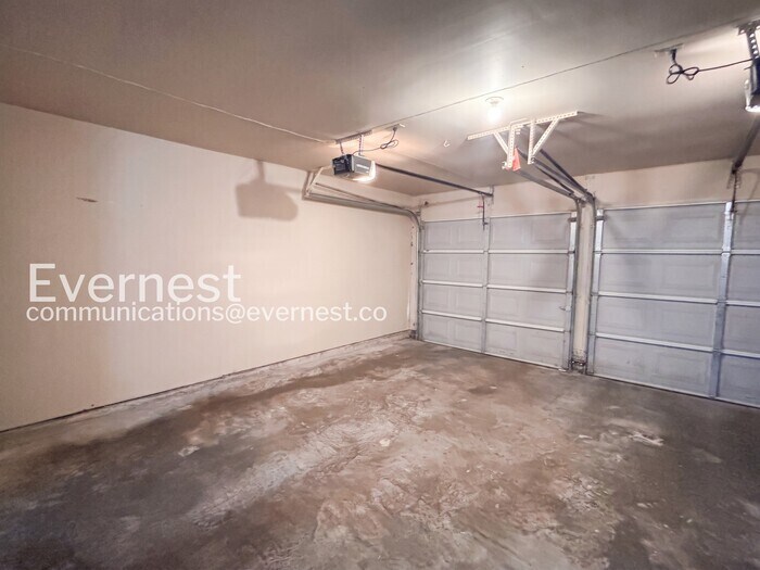 Building Photo - 8602 Laurel Trails Dr