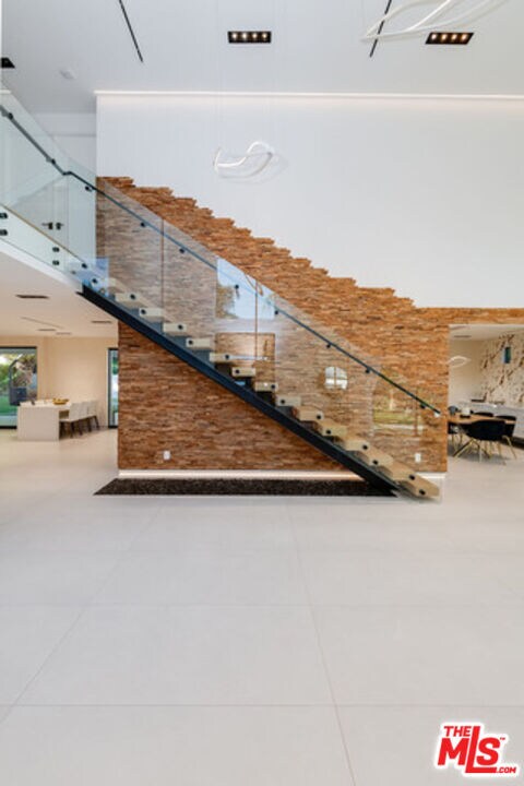 Building Photo - 25879 Chalmers Pl