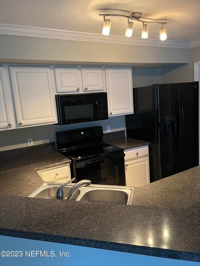 Building Photo - 420 Timberwalk Ct