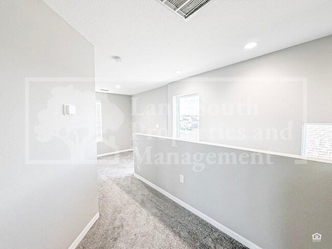 Building Photo - 3389 Cup Dr