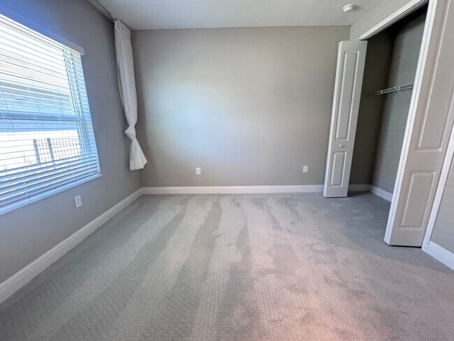 Building Photo - New Construction in Grand Park-4 Bedrooms and 4 Bathrooms with a Den and a Loft! No deposit for q...