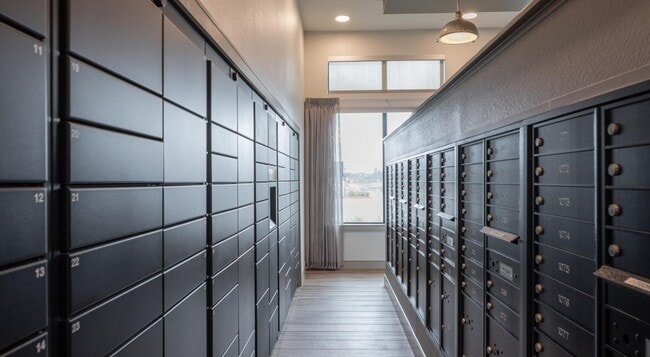 Building Photo - 2525 CityWest Blvd