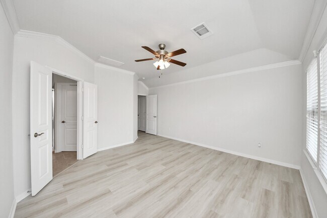 Building Photo - 5118 Kingship Ct