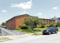 Building Photo - Courtyard @ 1460 Monroe