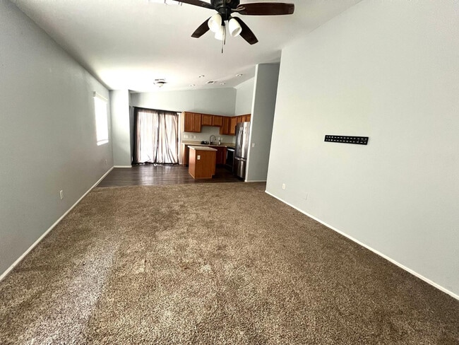 Building Photo - 28496 N Dolomite Ln