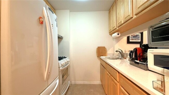 Building Photo - 376 Broadway