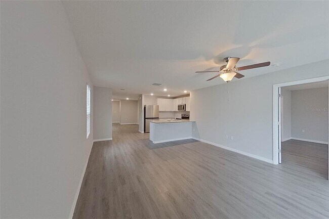 Building Photo - 8710 SW 44th Ct