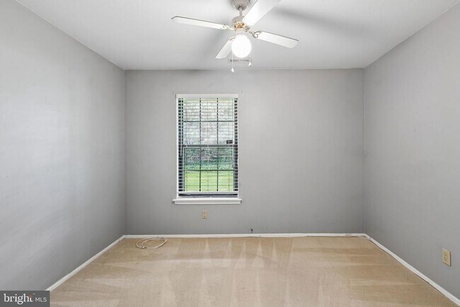 Building Photo - 253 Everly Ct