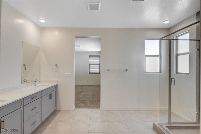 Building Photo - 532 Founders Creek Ave