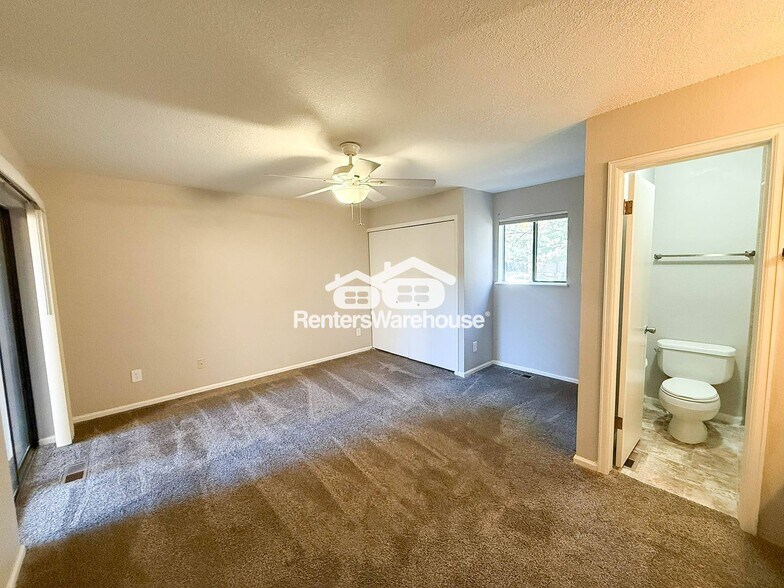 Building Photo - 6233 Willow Ln