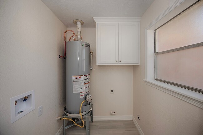 Building Photo - 11406 Sagewind Dr