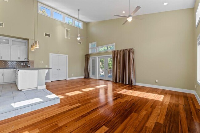 Building Photo - 2609 Oak Haven Dr