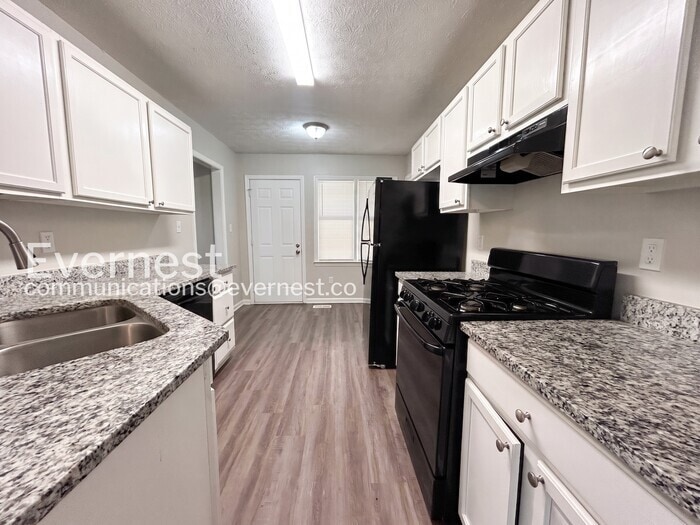 Building Photo - 313 Silverthorne Cir