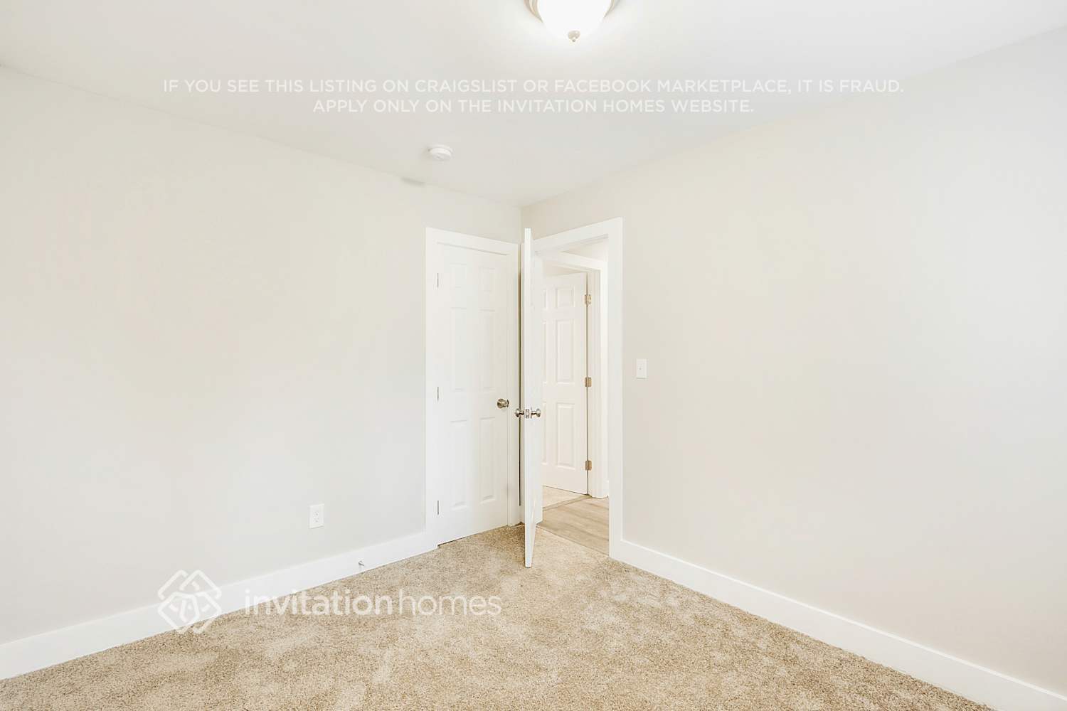 Building Photo - 2121 Nichols Ln
