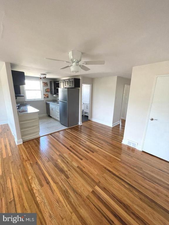 Building Photo - 104 Clement Rd